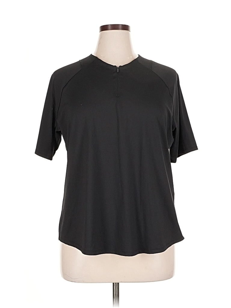Pre-owned Athleta Short Sleeve Top Black V-neck Tops