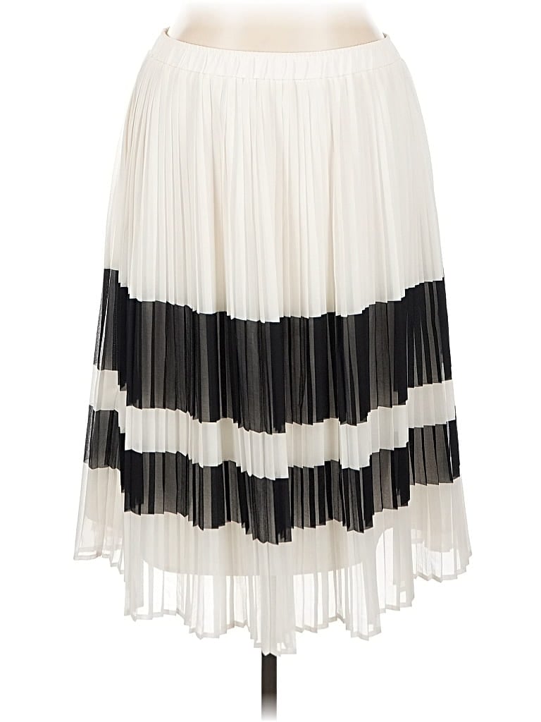 Pre-owned Who What Wear Casual Skirt In White