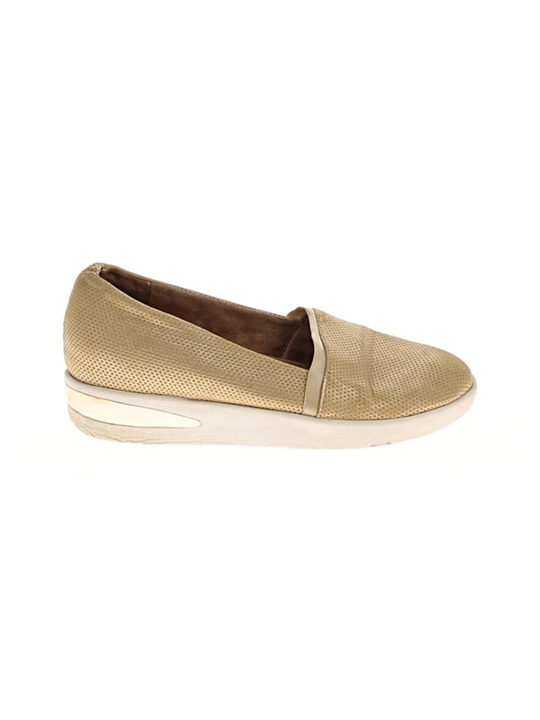 Pre-owned Kenneth Cole Reaction Sneakers In Gold