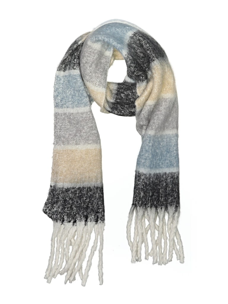Pre-owned Steve Madden Scarf In White