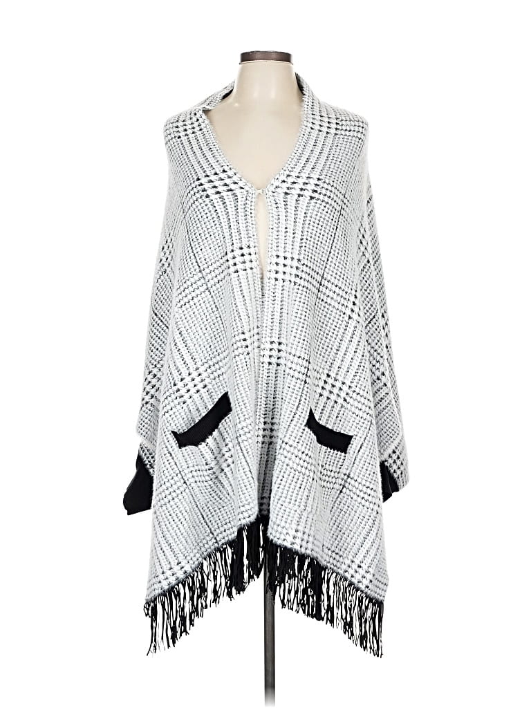 Pre-owned Chico's Poncho In Gray
