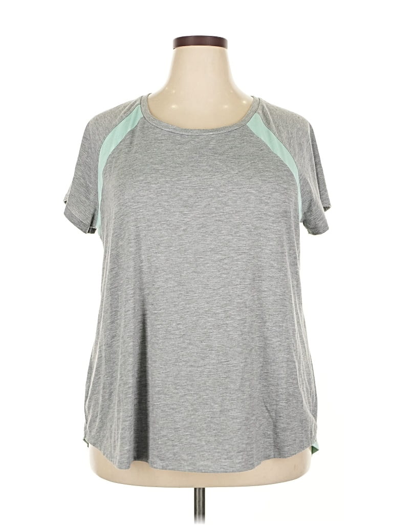 Pre-owned Livi Active Active T-shirt In Gray