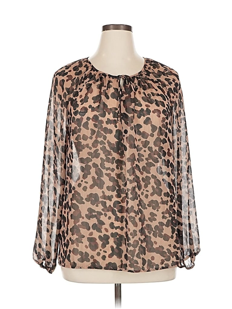 Pre-owned Nydj Long Sleeve T-shirt In Brown