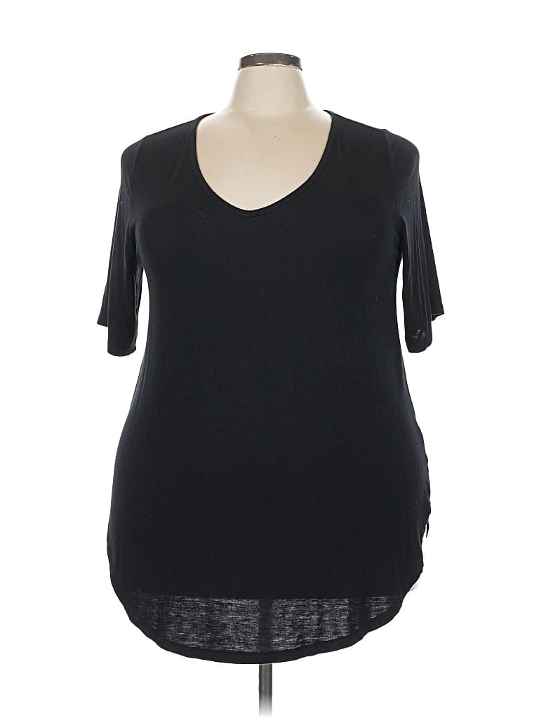Pre-owned Torrid 3/4 Sleeve T-shirt In Black