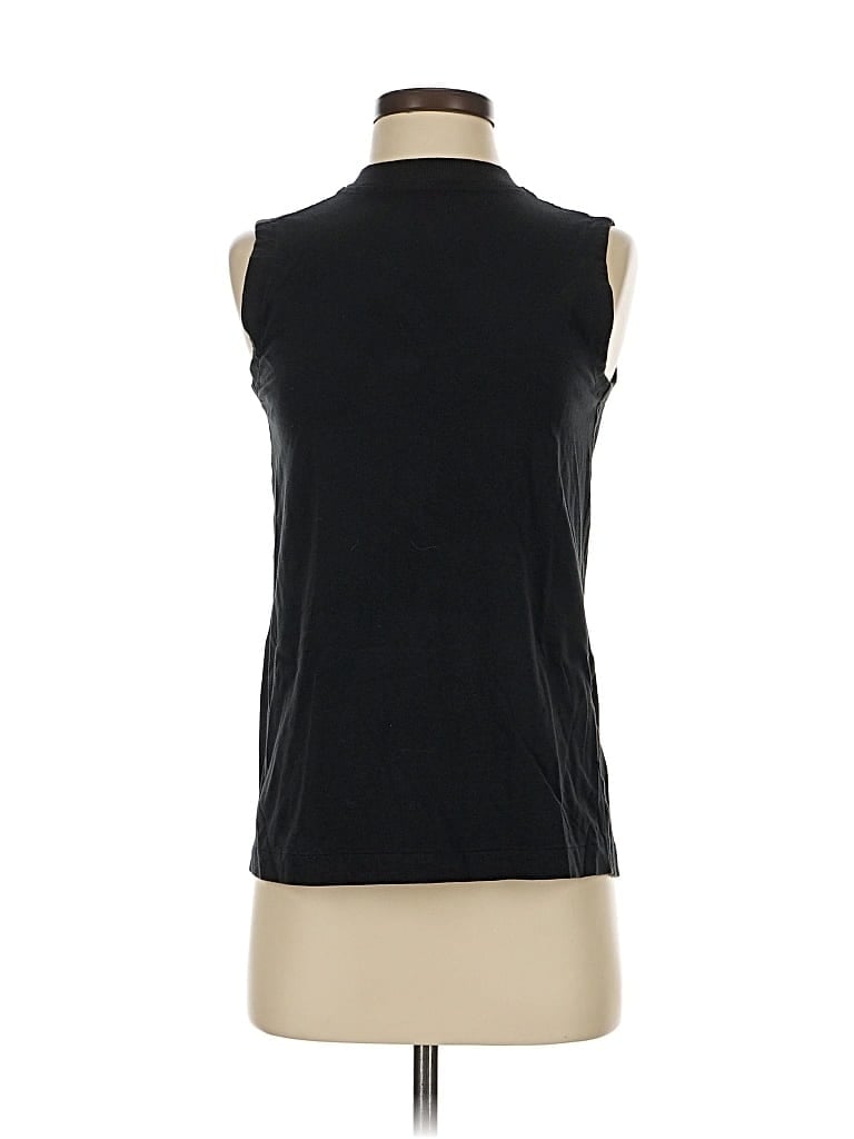Pre-owned Lululemon Athletica Sleeveless T-shirt In Black