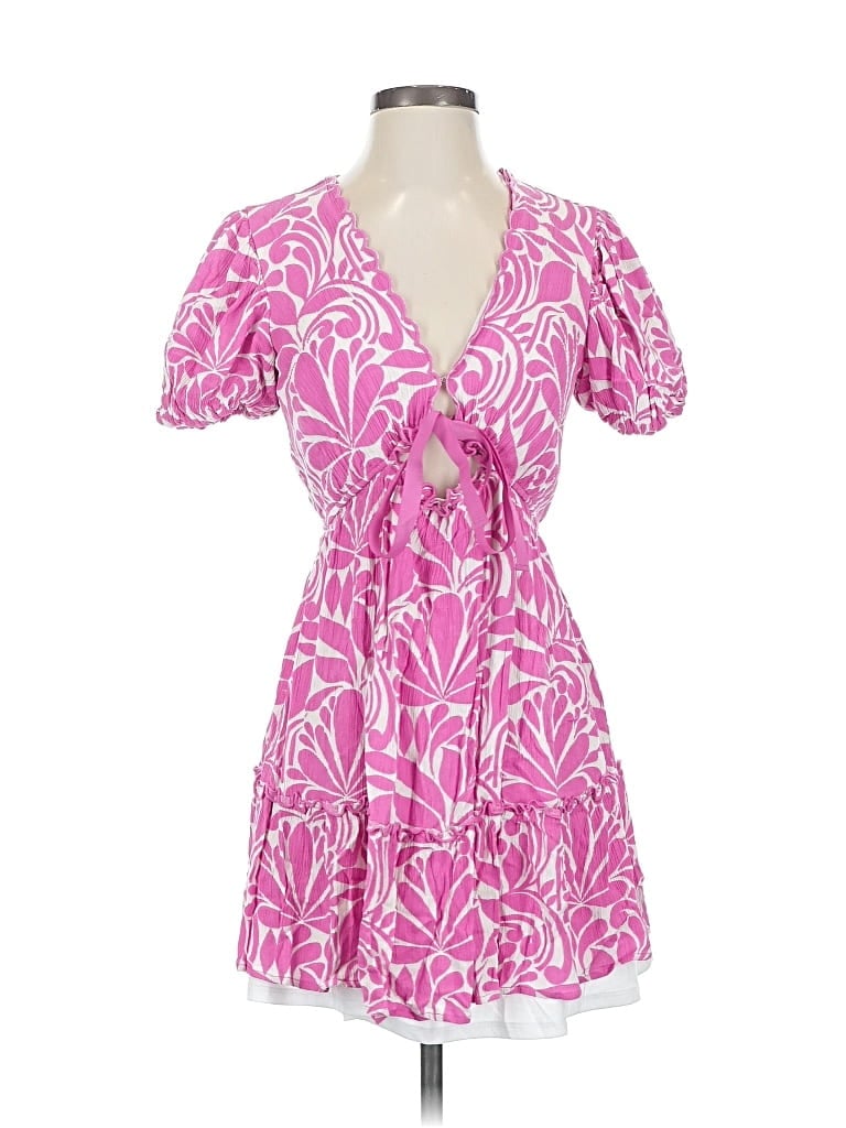 Pre-owned Francesca's Casual Dress In Pink