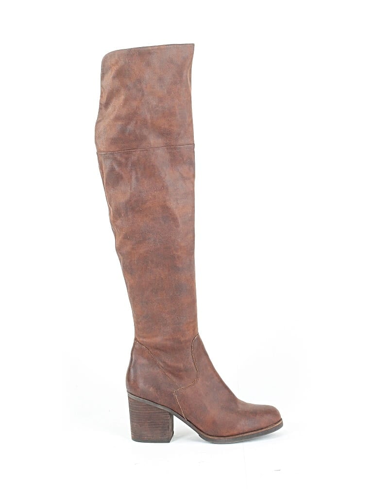 Pre-owned Steve Madden Boots In Brown