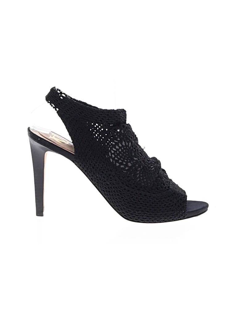 Pre-owned Vc Signature Heels In Black