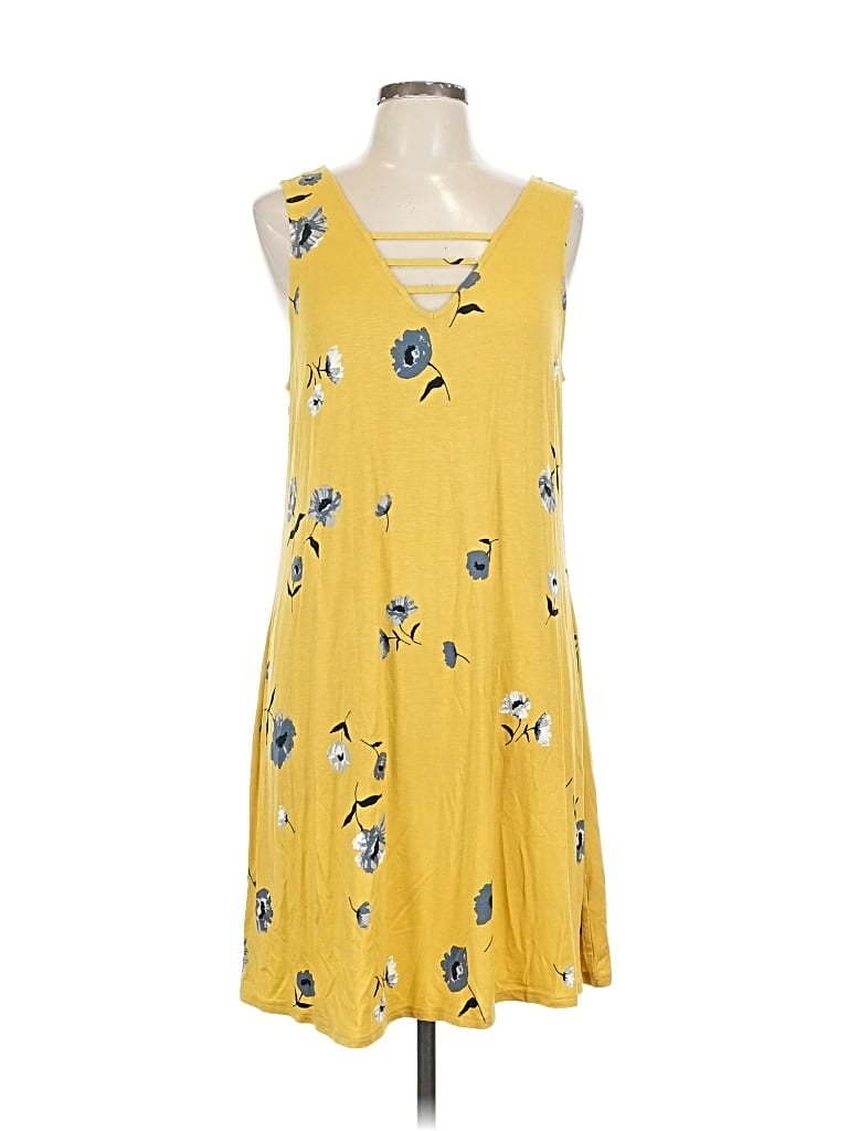 Pre-owned Maurices Casual Dress In Yellow