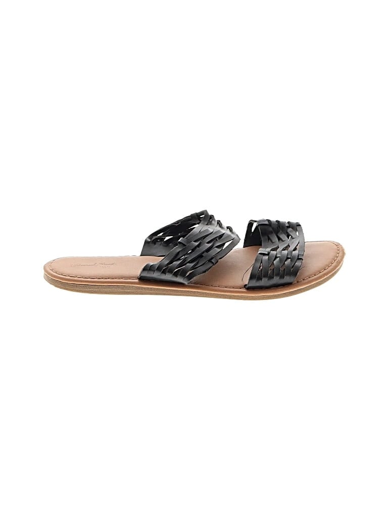 Pre-owned Universal Thread Sandals In Black