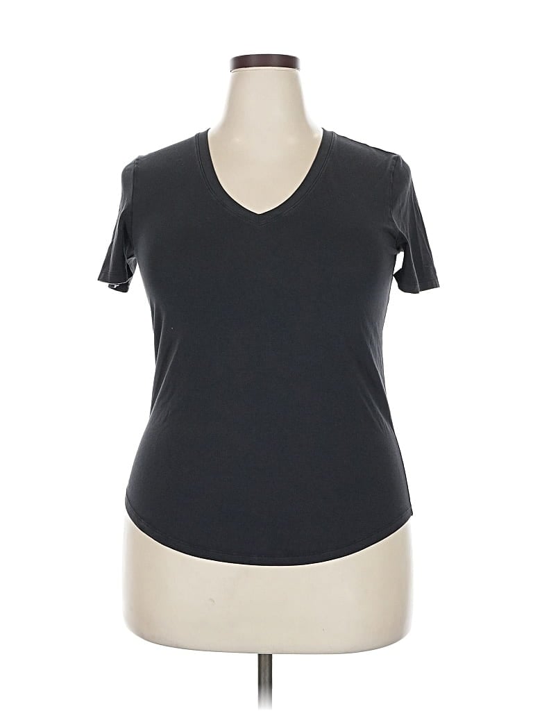 Pre-owned Lululemon Athletica Active T-shirt In Gray