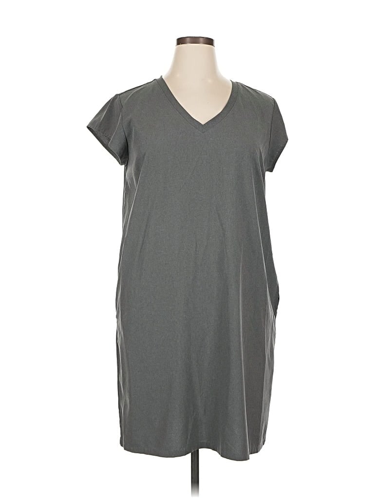 Pre-owned Eddie Bauer Casual Dress In Gray