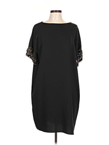 Carmen Marc Valvo Casual Dress (view 1)