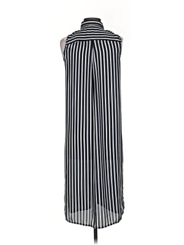 Romeo & Juliet Couture Sleeveless Blouse (view 2)