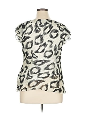 Essentials by Milano Short Sleeve Top (view 2)