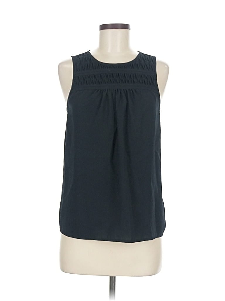 Pre-owned Elle Sleeveless T-shirt In Blue