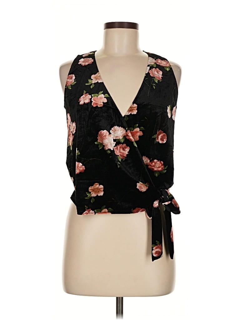 Pre-owned Aqua Sleeveless Blouse In Black