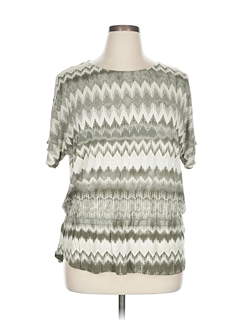 Pre-owned Chico's Short Sleeve Blouse In Silver