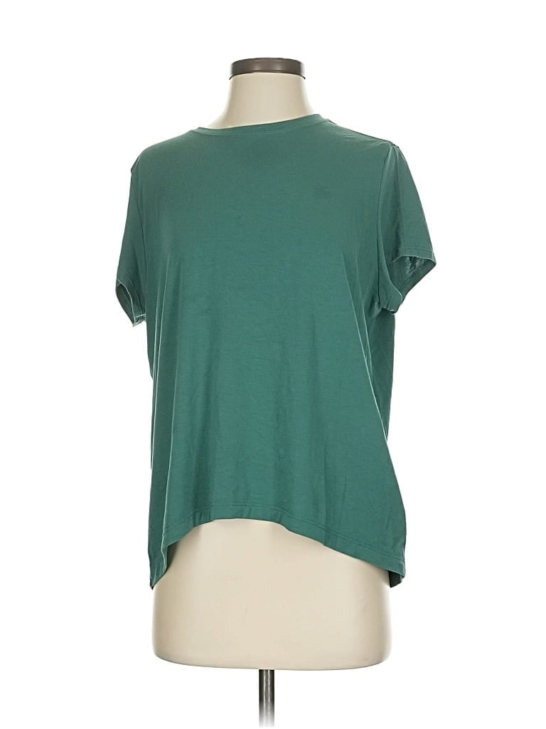Pre-owned Athleta Short Sleeve T-shirt In Green