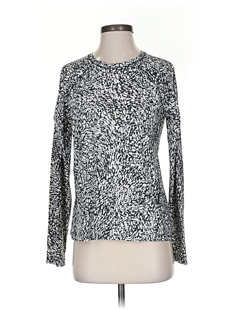 Pre-owned Athleta Long Sleeve T-shirt In Silver