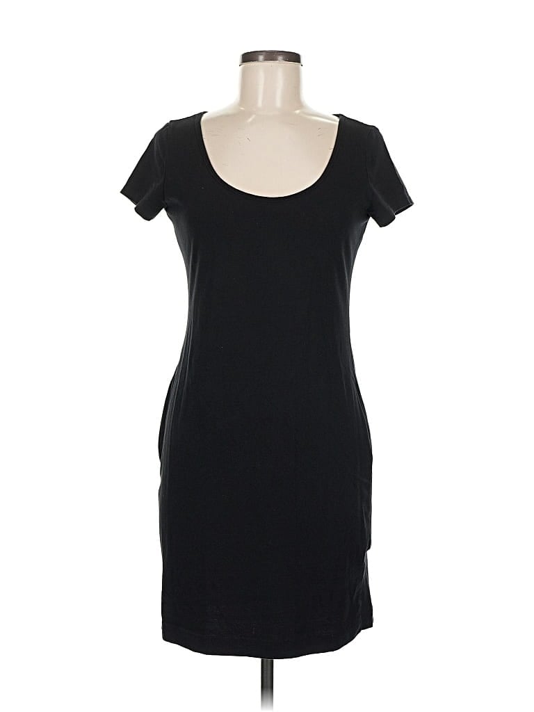 Pre-owned H&m Casual Dress In Black