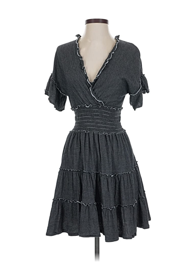 Pre-owned Max Studio Casual Dress In Gray