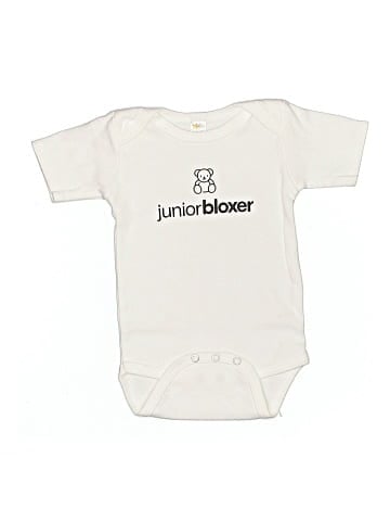 Laughing Giraffe Short Sleeve Onesie (view 1)