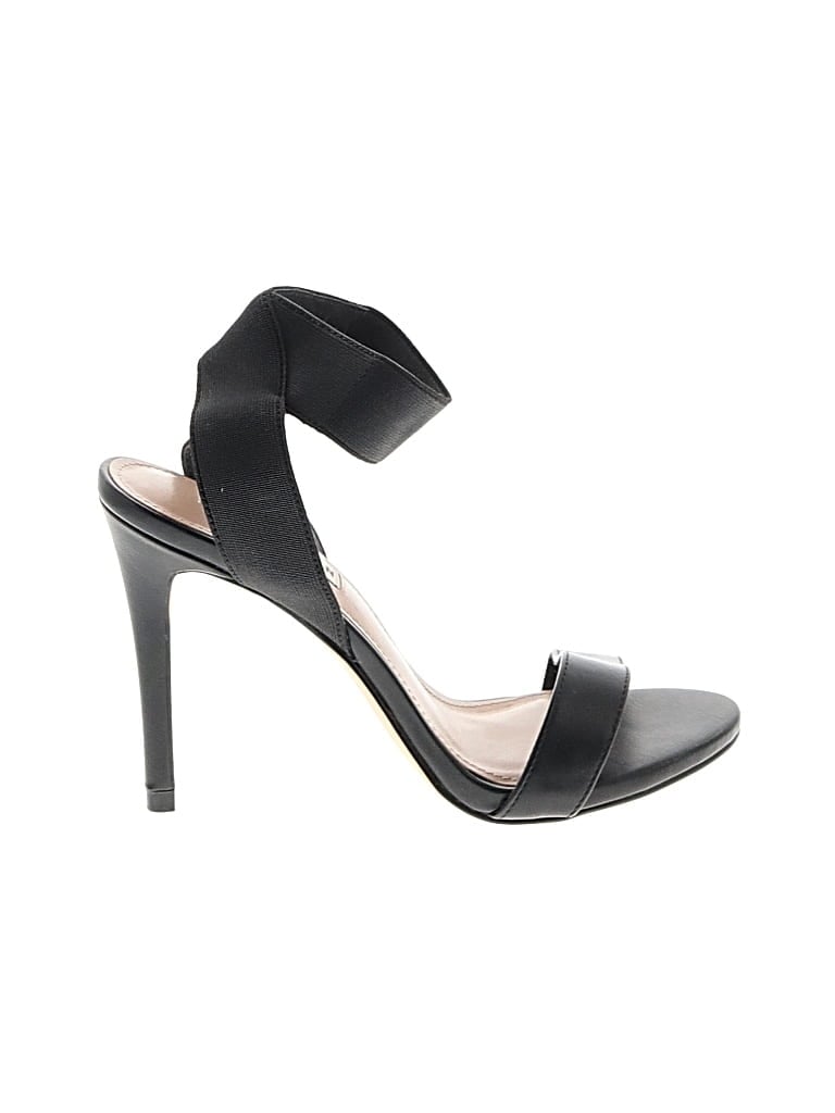 Pre-owned Steve Madden Sandals In Black