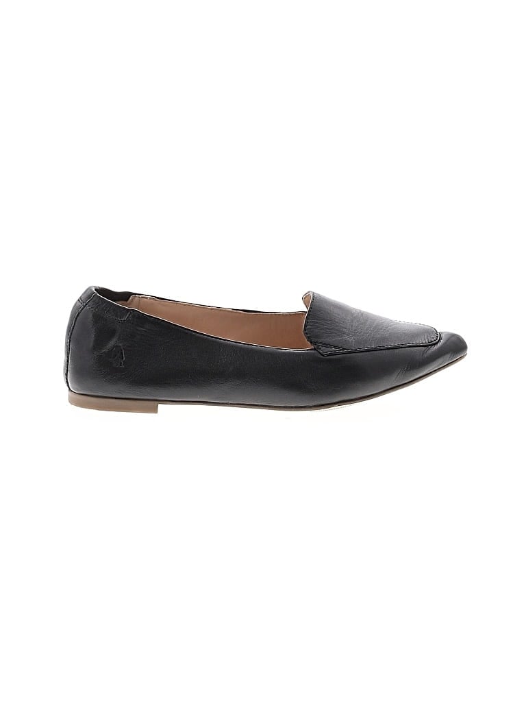 Pre-owned Hush Puppies Flats In Black