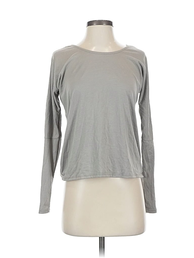Pre-owned Onzie Long Sleeve T-shirt In Gray