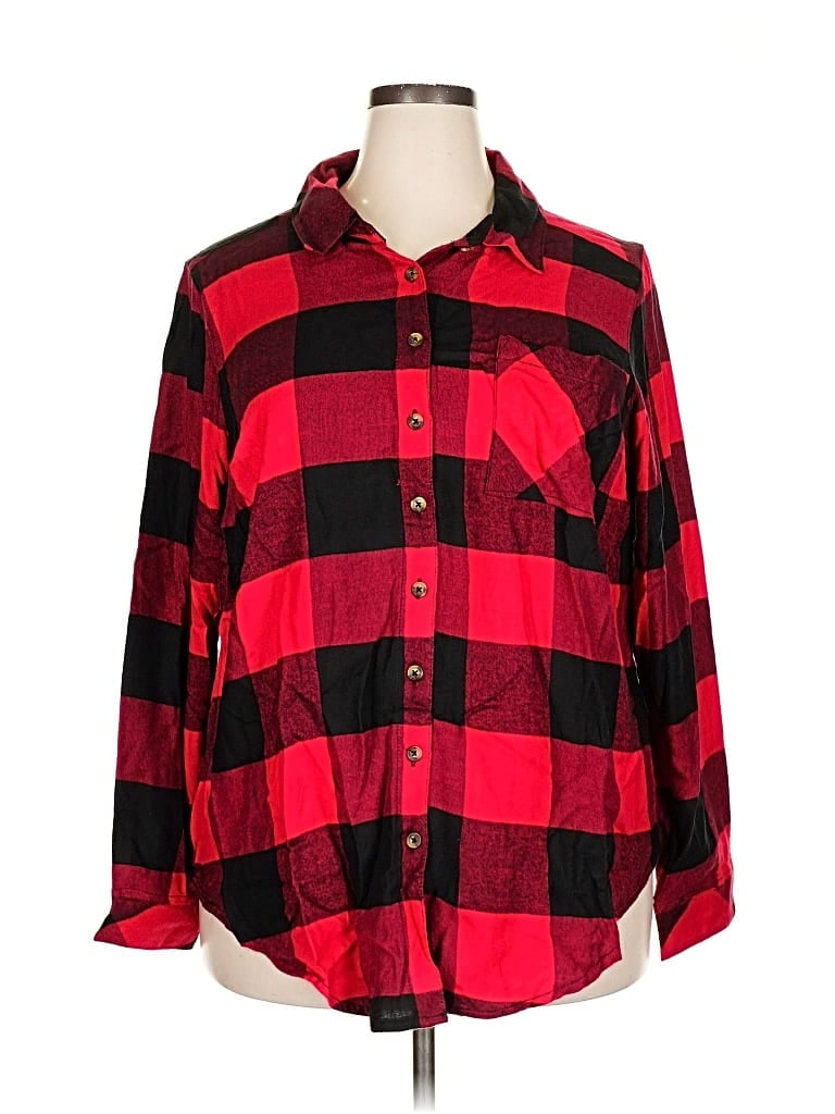 Pre-owned Torrid Long Sleeve Button Down Shirt In Red