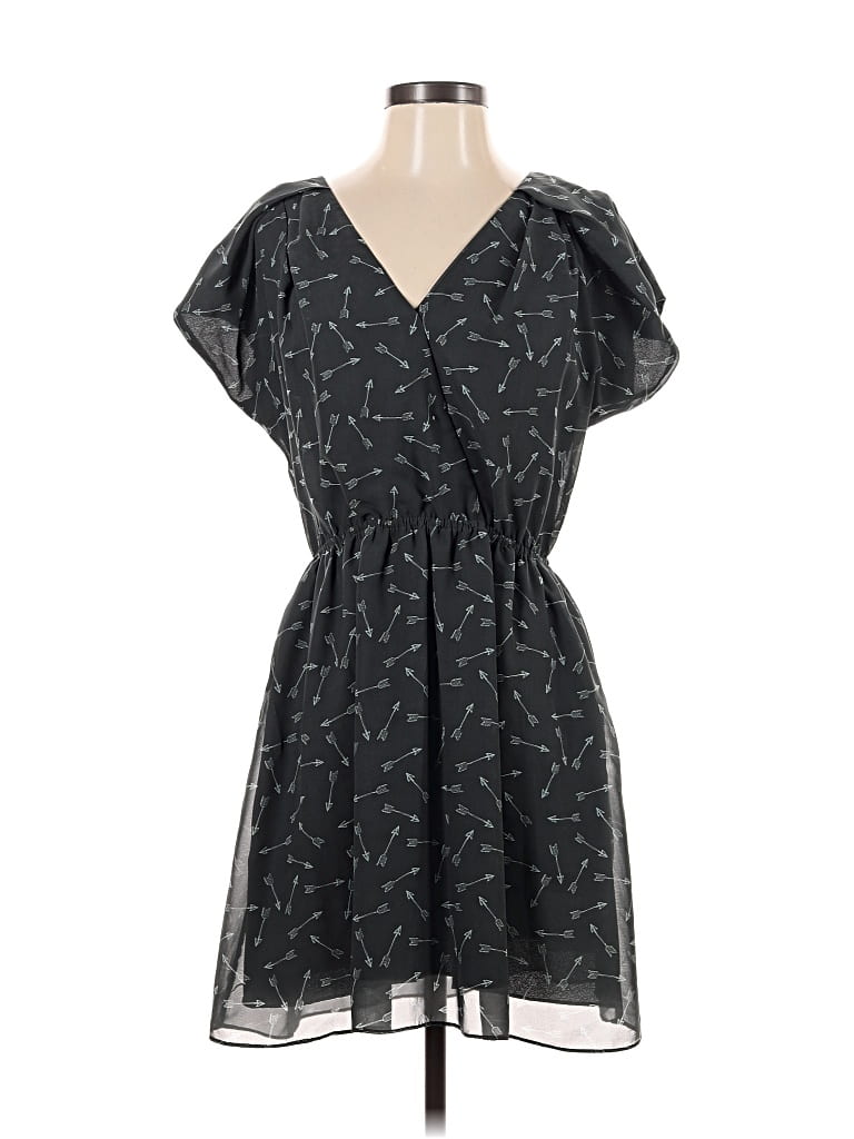 Pre-owned Bcbgeneration Casual Dress In Gray