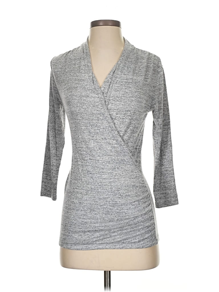 Pre-owned 41hawthorn 3/4 Sleeve Top Gray V-neck Tops