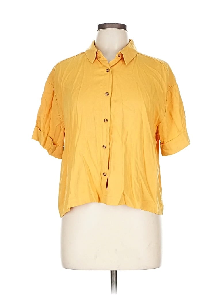 Pre-owned Rose + Olive Short Sleeve Blouse In Yellow