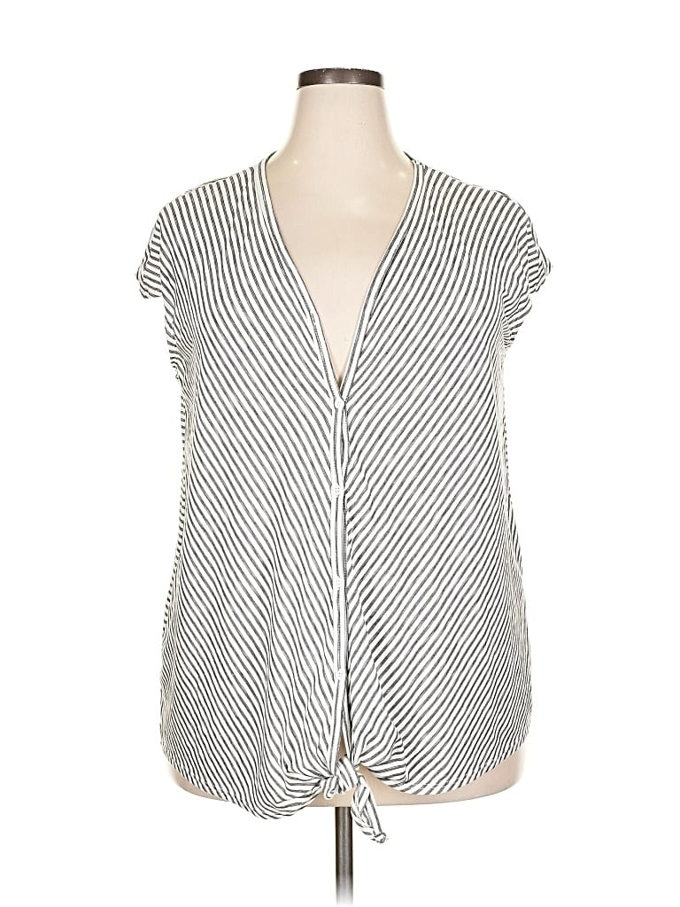 Pre-owned Max Studio Sleeveless Button Down Shirt In White