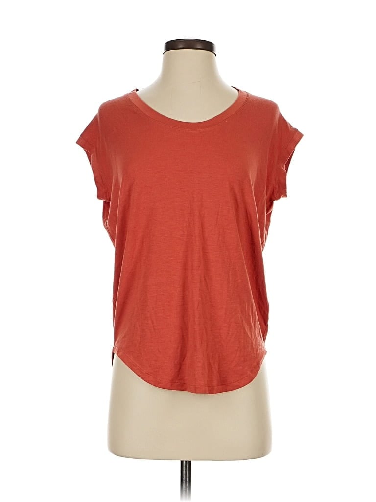 Pre-owned Athleta Short Sleeve T-shirt In Red