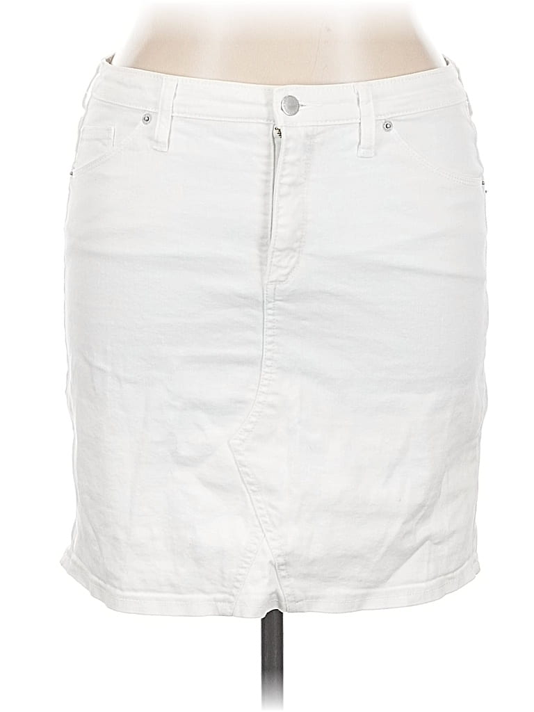 Pre-owned Universal Thread Denim Skirt In White