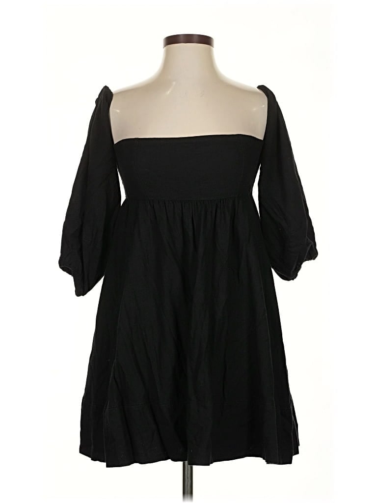 Pre-owned Urban Outfitters Casual Dress In Black