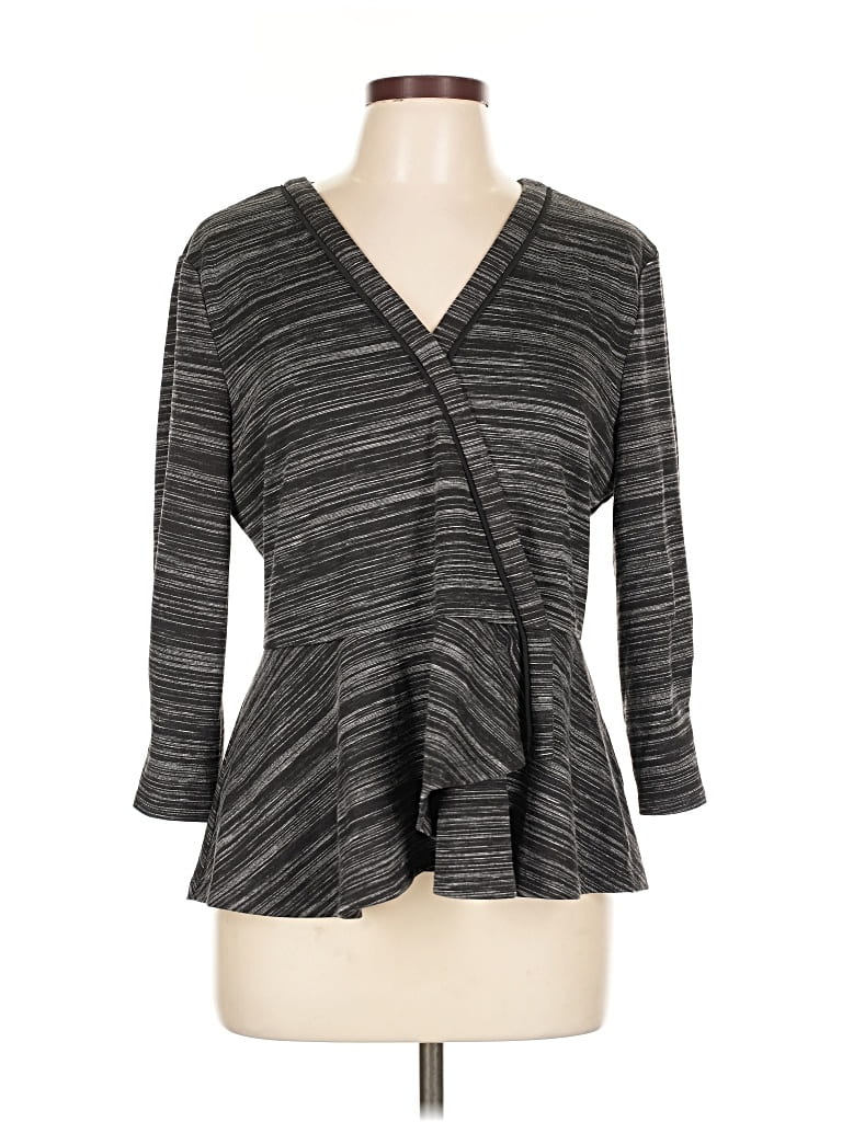 Pre-owned H By Halston 3/4 Sleeve Top Gray Plunge Neckline Tops