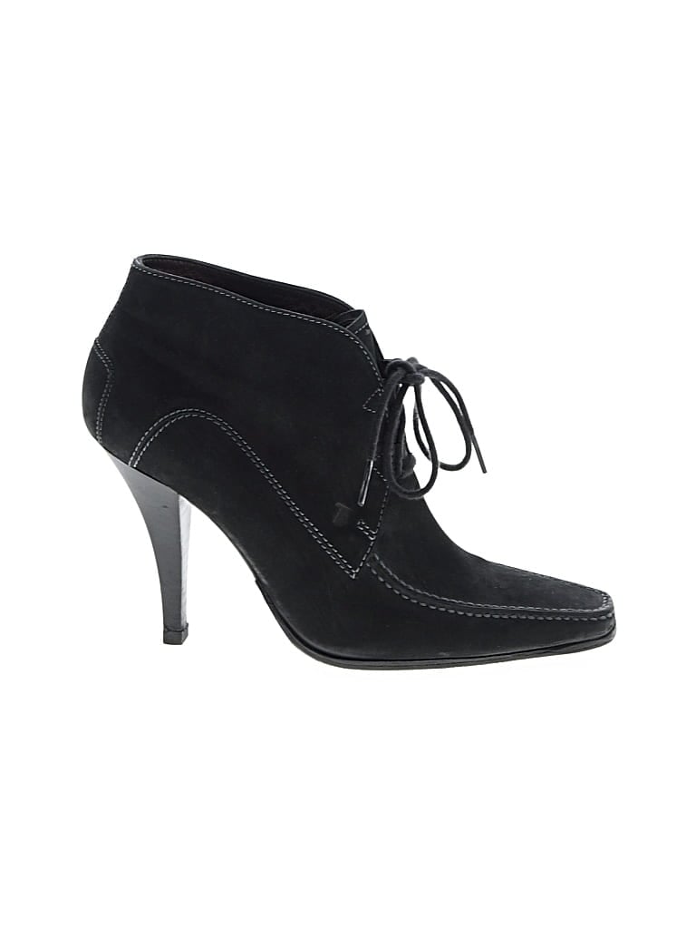 Pre-owned Tod's Ankle Boots In Black