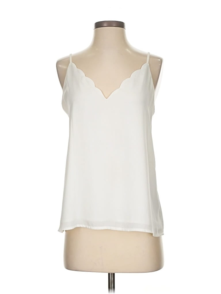 Pre-owned Socialite Sleeveless Blouse In White
