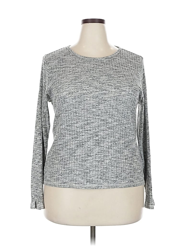 Pre-owned Old Navy Long Sleeve T-shirt In Gray
