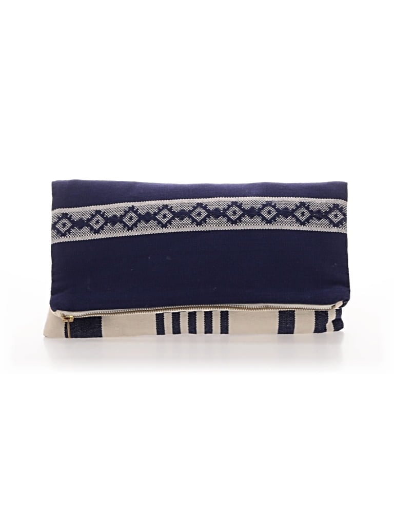 Pre-owned Tribe Alive Makeup Bag In White