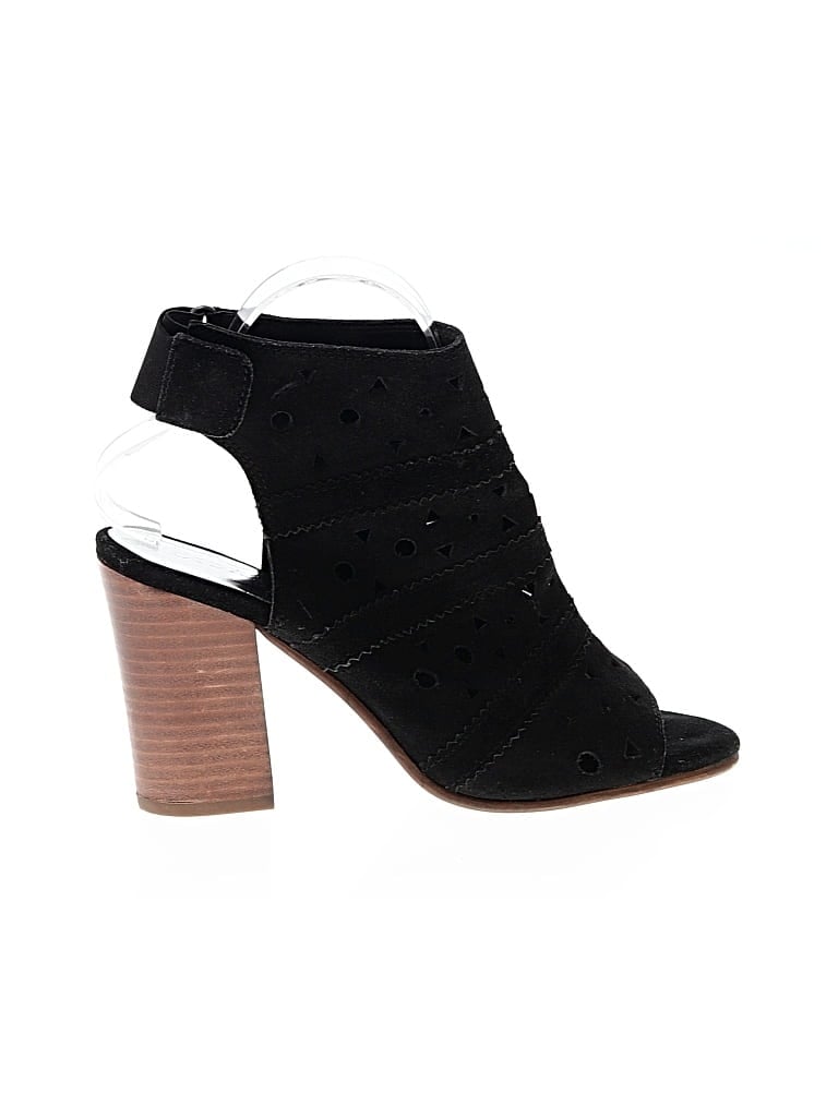 Pre-owned Diba True Heels In Black