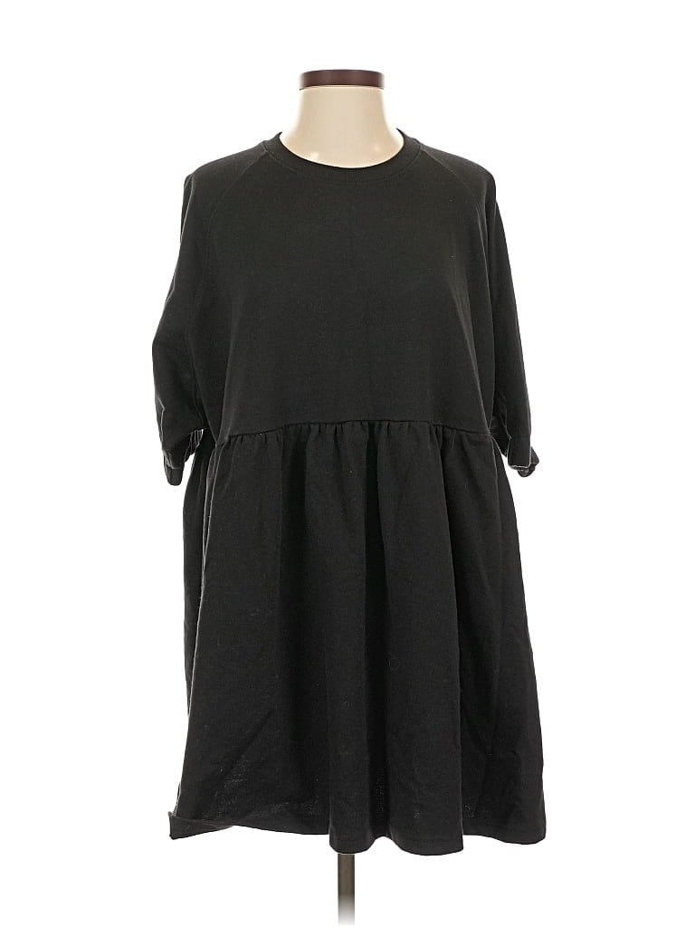 Pre-owned Prettylittlething Casual Dress In Black