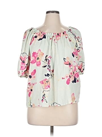 Hope & Harlow 3/4 Sleeve Blouse (view 1)