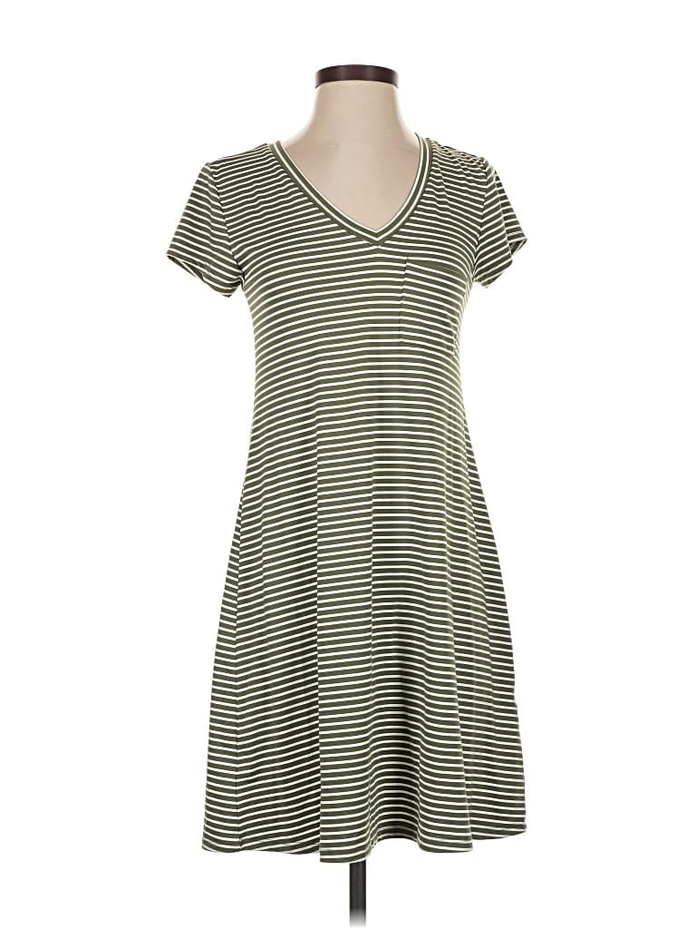 Pre-owned Market & Spruce Casual Dress In Green