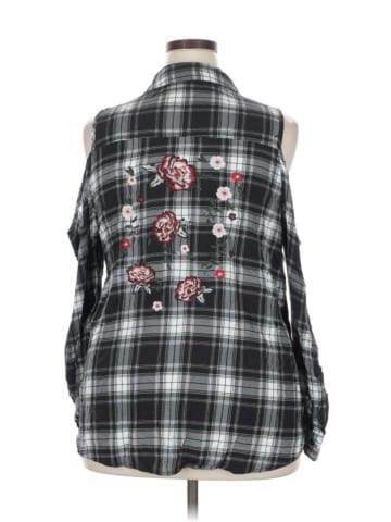 Hype Sleeveless Button-Down Shirt (view 2)