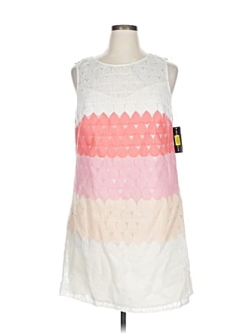 Donna Morgan Casual Dress (view 1)