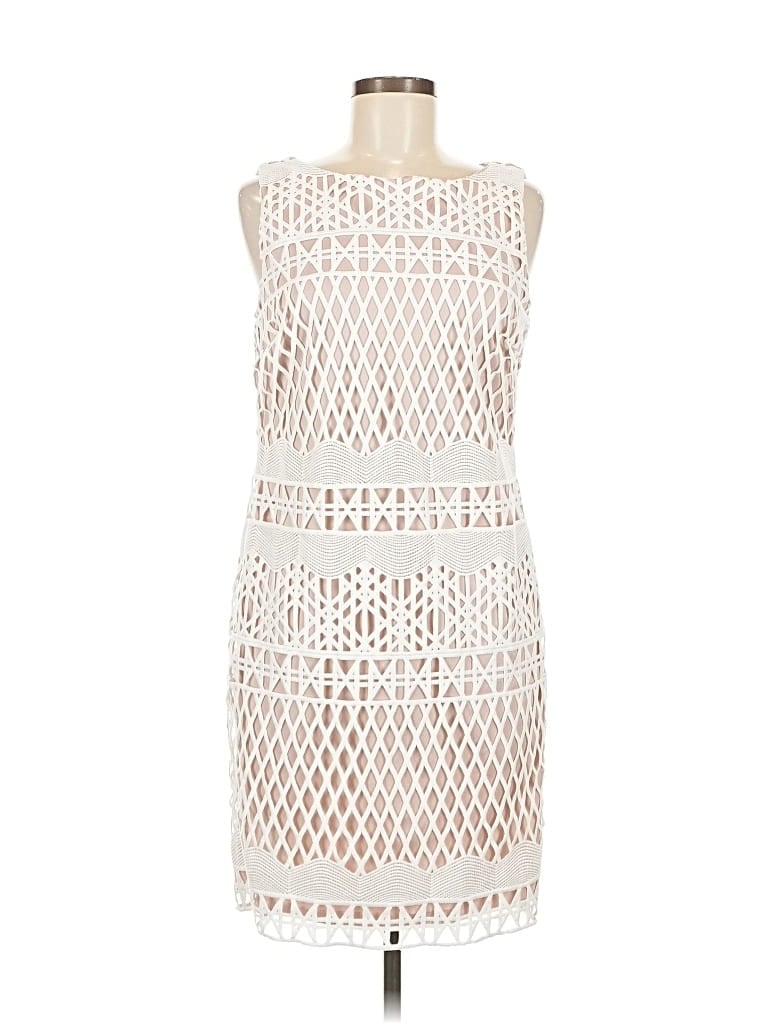 Pre-owned Carmen Marc Valvo Cocktail Dress In White